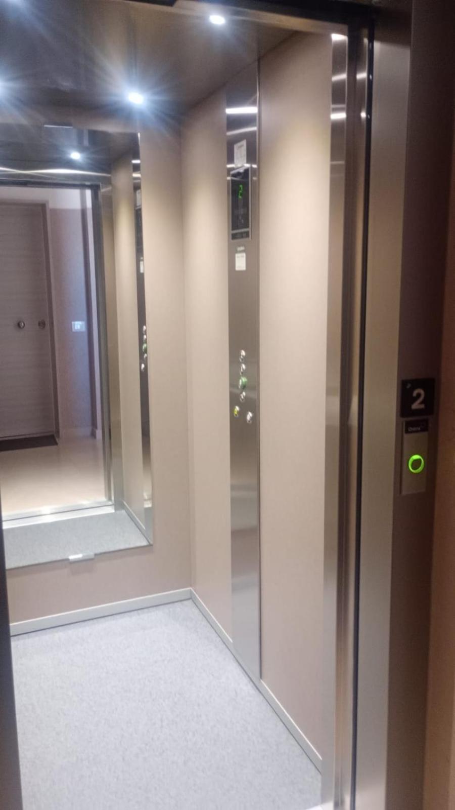 Sea Wind Stanza Con Garage E Ascensore Полиньяно-а-Маре Экстерьер фото