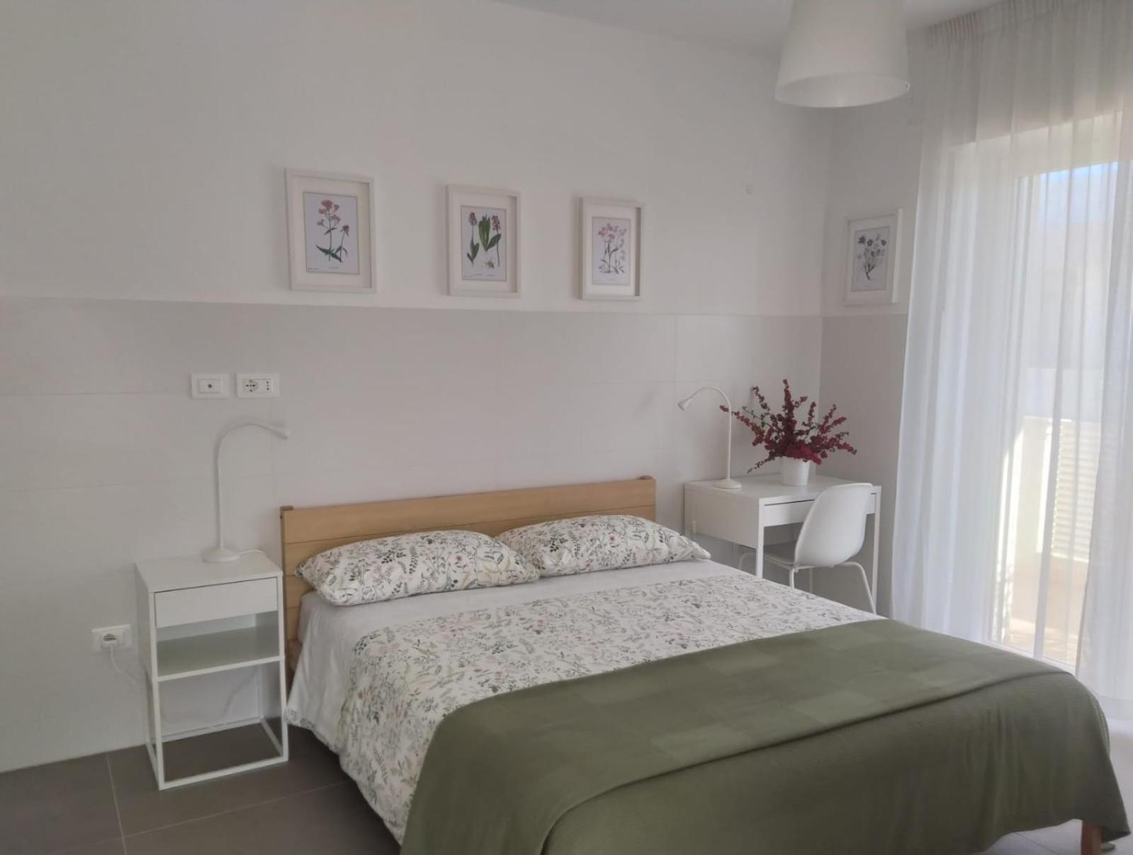 Sea Wind Stanza Con Garage E Ascensore Полиньяно-а-Маре Экстерьер фото